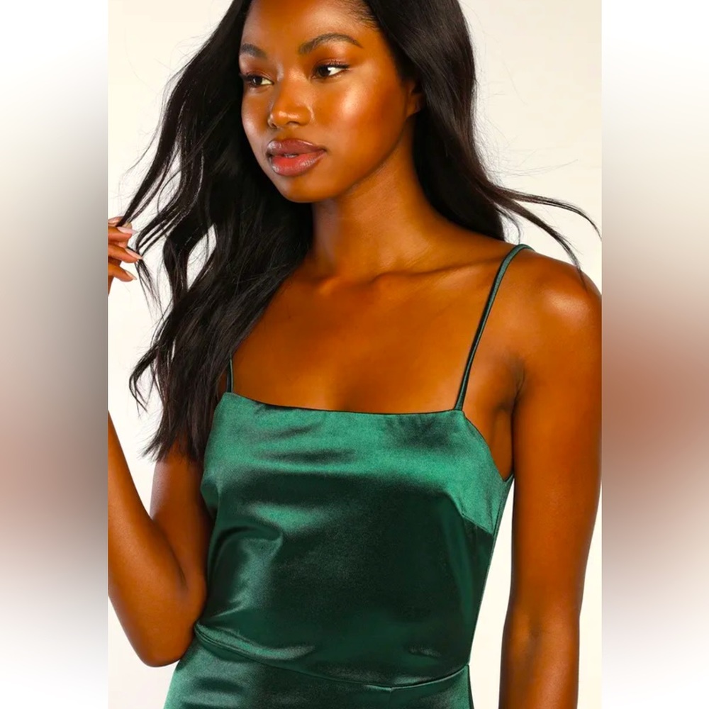 NWT Lulu’s Fanciful Occasions Emerald Green Satin Sleeveless Maxi Dress - Picture 3 of 4